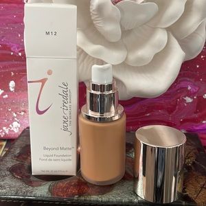 Jane Iredale Beyond Matte Liquid Foundation